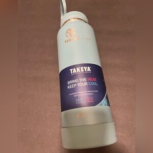NWT! Takeya 40oz Insulated Stainless Hydration